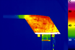 Thermal imaging of a Boeing 737-800 Pitot probe with heating activated.
  Test used by Boeing to address several Pitot tube anomalies occurred before 2012.